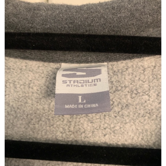 Quarter-zip Pullover. Size L. Grey with Michigan Logo. Lightly Used. - Picture 3 of 3